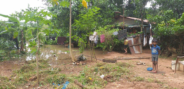 Adverse weather conditions and floods affected 11 Grama Niladhari Divisions